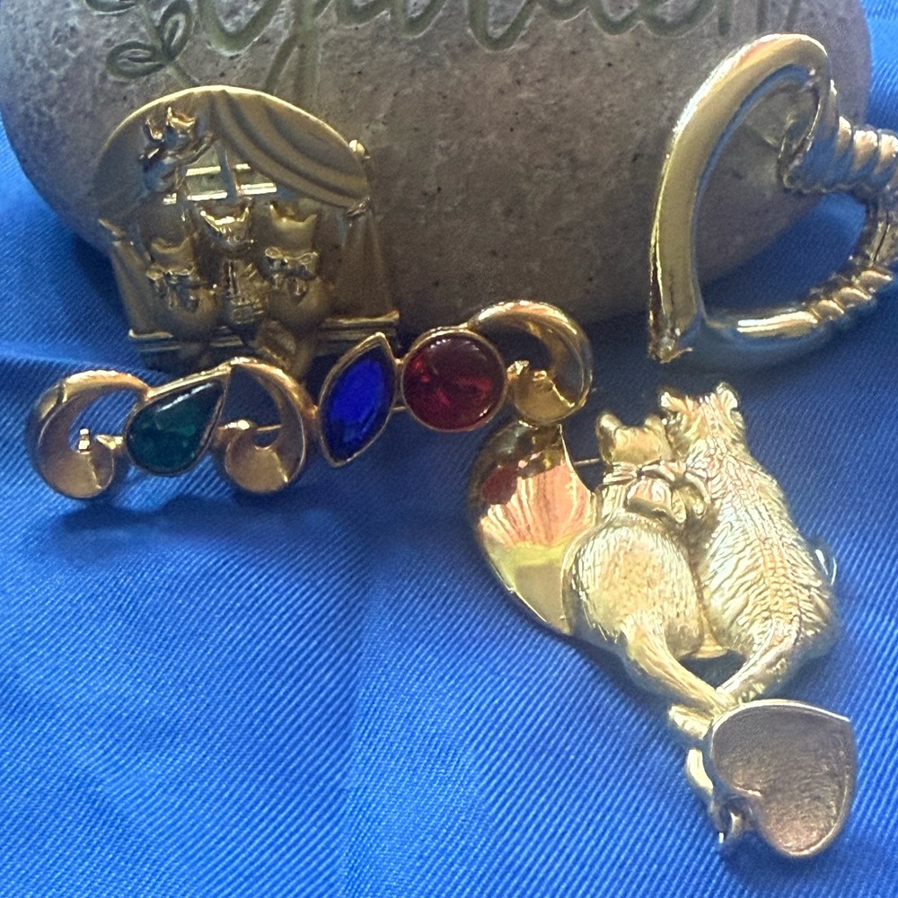 All (4) Gold Tone Cat & Jewel Brooch Set with Multicolor Stones